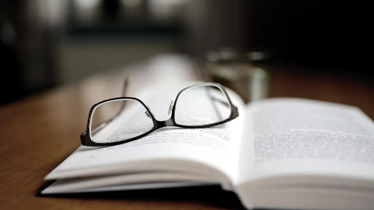 Buch_Brille (Foto: pixabay.com) Buch_Brille (Foto: pixabay.com)