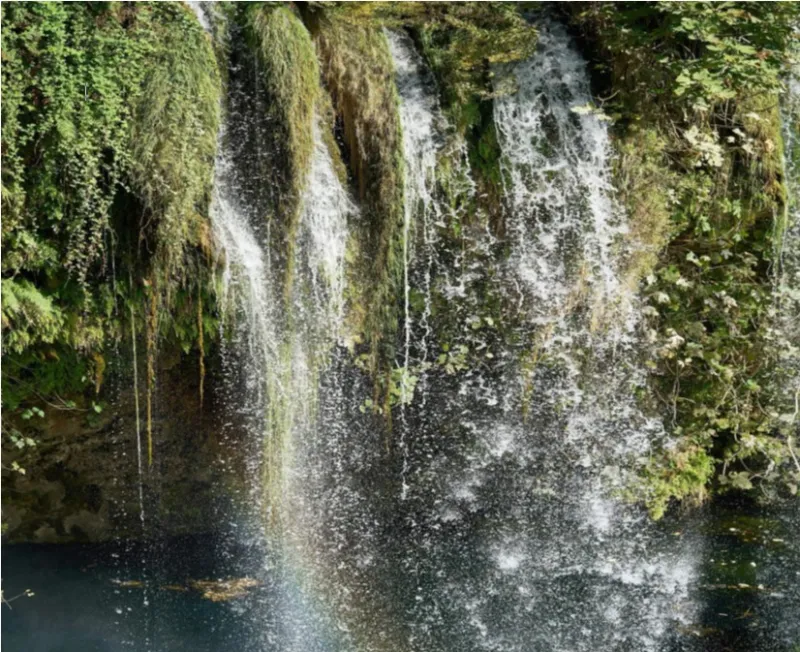 Bild Wasser vom Fels Bild Wasser vom Fels: Tauferinnerung